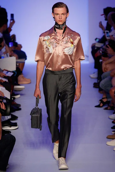 Look 36